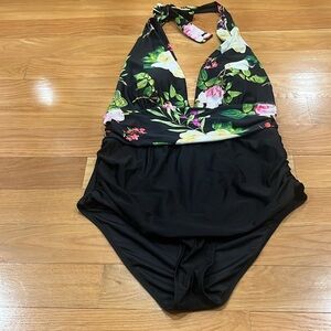 Cupshe women’s floral halter plunge one piece swimsuits size 0X.
